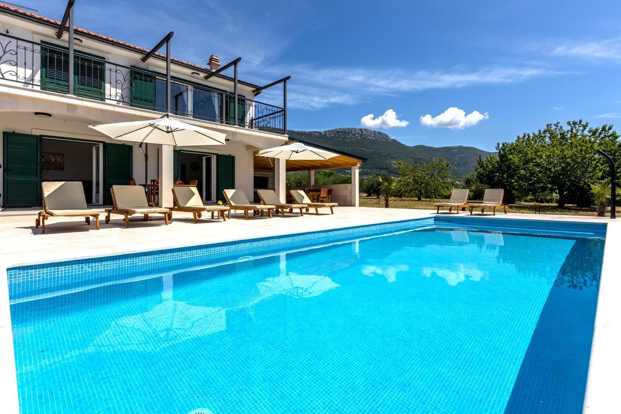 Villa Summertime